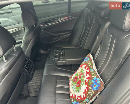 Белый БМВ 5 Серия, объемом двигателя 2 л и пробегом 175 тыс. км за 27000 $, фото 12 на Automoto.ua