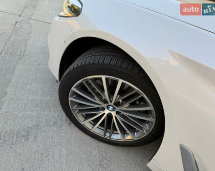 Белый БМВ 5 Серия, объемом двигателя 2 л и пробегом 135 тыс. км за 29999 $, фото 10 на Automoto.ua