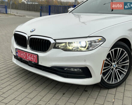 Белый БМВ 5 Серия, объемом двигателя 2 л и пробегом 196 тыс. км за 23000 $, фото 4 на Automoto.ua