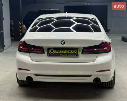 Белый БМВ 5 Серия, объемом двигателя 2.99 л и пробегом 245 тыс. км за 33000 $, фото 4 на Automoto.ua