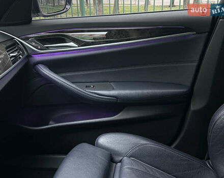 Білий БМВ 5 Серія, об'ємом двигуна 2 л та пробігом 130 тис. км за 24500 $, фото 16 на Automoto.ua