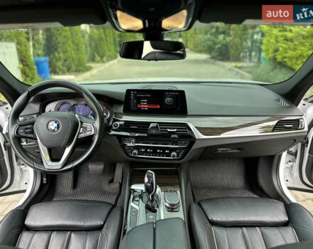 Білий БМВ 5 Серія, об'ємом двигуна 2 л та пробігом 132 тис. км за 24500 $, фото 27 на Automoto.ua
