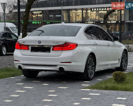 Білий БМВ 5 Серія, об'ємом двигуна 2 л та пробігом 74 тис. км за 26500 $, фото 19 на Automoto.ua