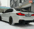 Белый БМВ 5 Серия, объемом двигателя 3 л и пробегом 139 тыс. км за 37900 $, фото 14 на Automoto.ua
