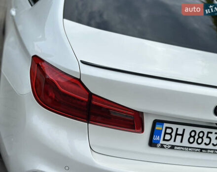Білий БМВ 5 Серія, об'ємом двигуна 2 л та пробігом 132 тис. км за 24500 $, фото 26 на Automoto.ua