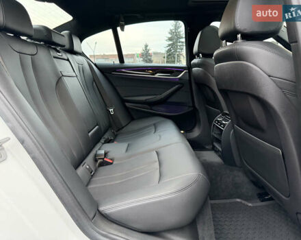 Білий БМВ 5 Серія, об'ємом двигуна 2 л та пробігом 74 тис. км за 26500 $, фото 32 на Automoto.ua