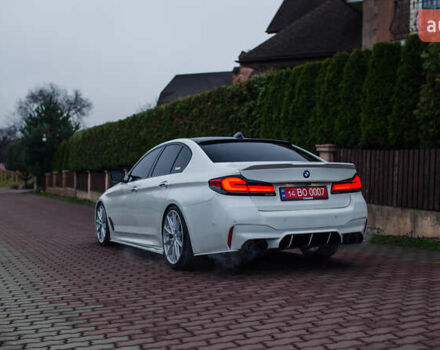 Белый БМВ 5 Серия, объемом двигателя 3 л и пробегом 139 тыс. км за 35000 $, фото 21 на Automoto.ua