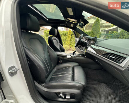 Білий БМВ 5 Серія, об'ємом двигуна 2 л та пробігом 132 тис. км за 24500 $, фото 40 на Automoto.ua