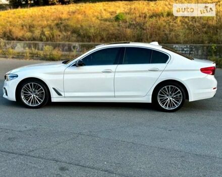 Белый БМВ 5 Серия, объемом двигателя 2 л и пробегом 83 тыс. км за 28800 $, фото 6 на Automoto.ua