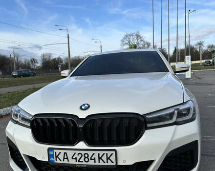Белый БМВ 5 Серия, объемом двигателя 3 л и пробегом 131 тыс. км за 33000 $, фото 14 на Automoto.ua