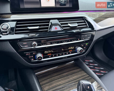 Білий БМВ 5 Серія, об'ємом двигуна 2 л та пробігом 74 тис. км за 26500 $, фото 51 на Automoto.ua