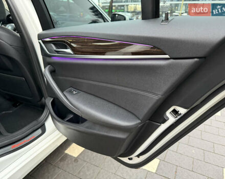 Білий БМВ 5 Серія, об'ємом двигуна 2 л та пробігом 74 тис. км за 26500 $, фото 33 на Automoto.ua