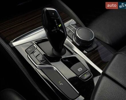 Білий БМВ 5 Серія, об'ємом двигуна 2 л та пробігом 115 тис. км за 26500 $, фото 64 на Automoto.ua