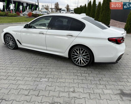 Білий БМВ 5 Серія, об'ємом двигуна 3 л та пробігом 128 тис. км за 40999 $, фото 10 на Automoto.ua