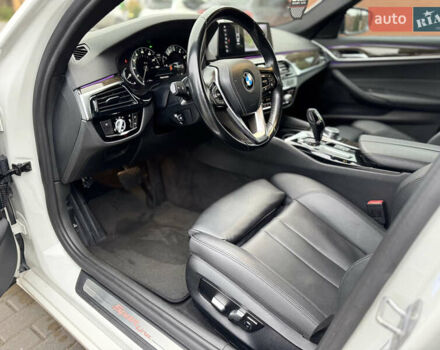 Белый БМВ 5 Серия, объемом двигателя 2 л и пробегом 93 тыс. км за 24000 $, фото 17 на Automoto.ua