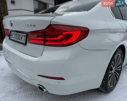 Білий БМВ 5 Серія, об'ємом двигуна 2 л та пробігом 215 тис. км за 22950 $, фото 19 на Automoto.ua