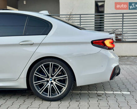 Белый БМВ 5 Серия, объемом двигателя 3 л и пробегом 204 тыс. км за 27500 $, фото 11 на Automoto.ua