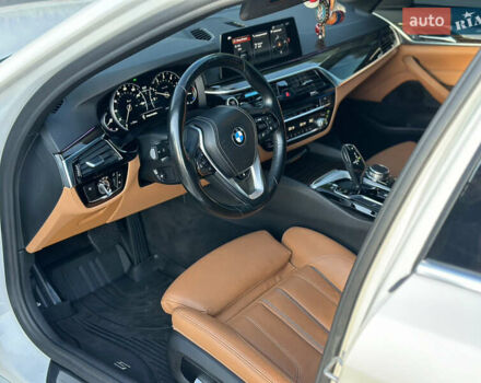 Белый БМВ 5 Серия, объемом двигателя 2 л и пробегом 108 тыс. км за 29500 $, фото 10 на Automoto.ua