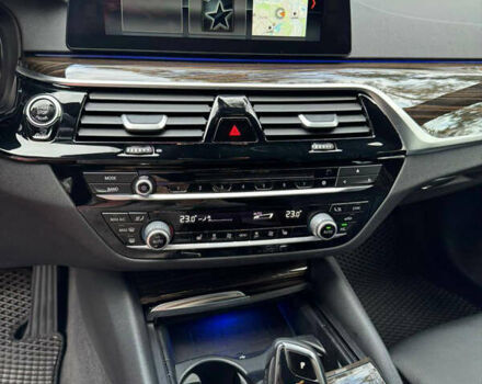 БМВ 5 Серия 2018 в Буче на Automoto.ua Белый БМВ 5 Серия, объемом двигателя 2.99 л и пробегом 108 тыс. км за 45000 $, фото 6 на Automoto.ua