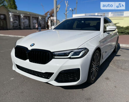 Белый БМВ 5 Серия, объемом двигателя 3 л и пробегом 35 тыс. км за 38000 $, фото 4 на Automoto.ua