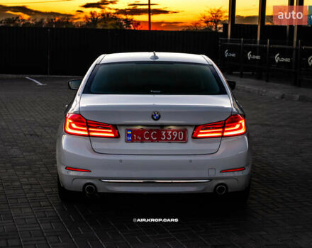 Белый БМВ 5 Серия, объемом двигателя 2 л и пробегом 175 тыс. км за 30000 $, фото 5 на Automoto.ua