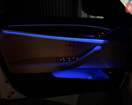 Белый БМВ 5 Серия, объемом двигателя 2 л и пробегом 215 тыс. км за 22950 $, фото 60 на Automoto.ua