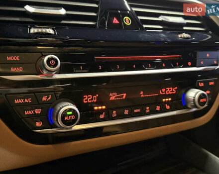 Белый БМВ 5 Серия, объемом двигателя 2 л и пробегом 93 тыс. км за 27700 $, фото 26 на Automoto.ua