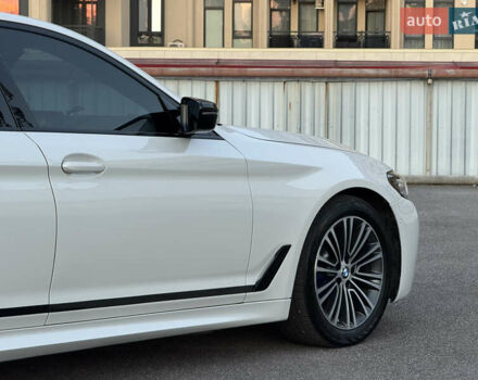 Белый БМВ 5 Серия, объемом двигателя 2 л и пробегом 70 тыс. км за 28888 $, фото 37 на Automoto.ua