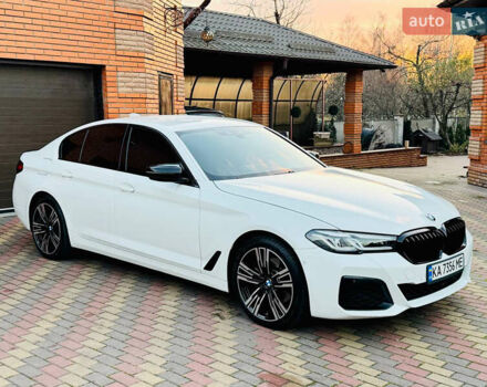 Белый БМВ 5 Серия, объемом двигателя 2 л и пробегом 220 тыс. км за 25800 $, фото 9 на Automoto.ua