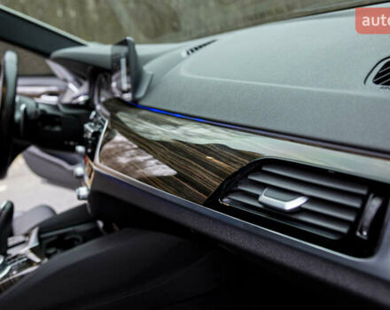 Белый БМВ 5 Серия, объемом двигателя 3 л и пробегом 101 тыс. км за 36500 $, фото 19 на Automoto.ua