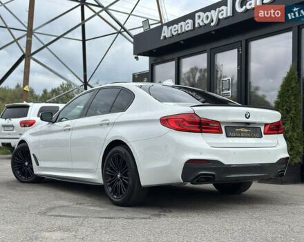 Белый БМВ 5 Серия, объемом двигателя 3 л и пробегом 99 тыс. км за 33500 $, фото 3 на Automoto.ua