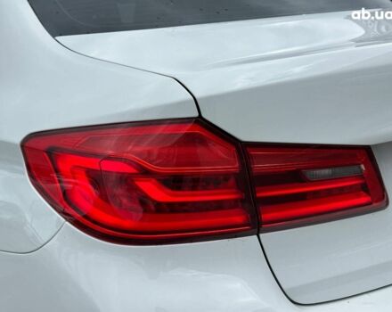 Белый БМВ 5 Серия, объемом двигателя 2 л и пробегом 117 тыс. км за 26690 $, фото 7 на Automoto.ua