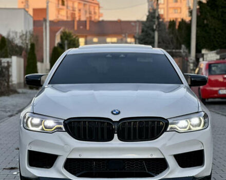 Белый БМВ 5 Серия, объемом двигателя 3 л и пробегом 204 тыс. км за 27500 $, фото 1 на Automoto.ua