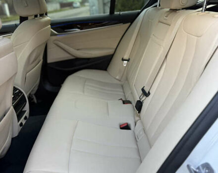 Білий БМВ 5 Серія, об'ємом двигуна 2 л та пробігом 215 тис. км за 22950 $, фото 40 на Automoto.ua