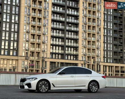 Білий БМВ 5 Серія, об'ємом двигуна 2 л та пробігом 70 тис. км за 29888 $, фото 10 на Automoto.ua