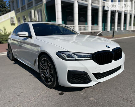 Белый БМВ 5 Серия, объемом двигателя 3 л и пробегом 35 тыс. км за 38000 $, фото 1 на Automoto.ua