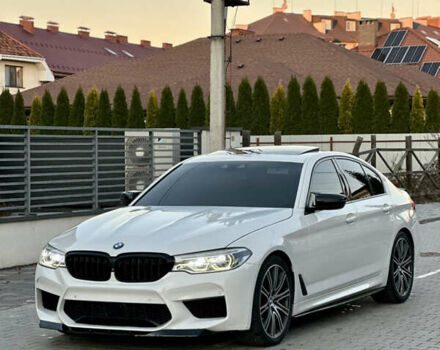 Белый БМВ 5 Серия, объемом двигателя 3 л и пробегом 204 тыс. км за 27500 $, фото 2 на Automoto.ua