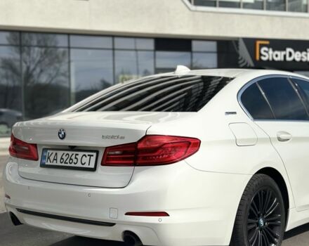 Белый БМВ 5 Серия, объемом двигателя 2 л и пробегом 90 тыс. км за 24000 $, фото 7 на Automoto.ua