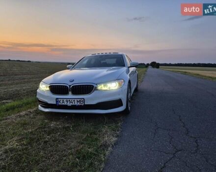 Белый БМВ 5 Серия, объемом двигателя 2 л и пробегом 103 тыс. км за 33000 $, фото 7 на Automoto.ua