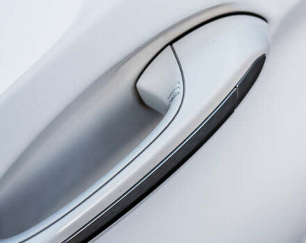 Белый БМВ 5 Серия, объемом двигателя 2 л и пробегом 175 тыс. км за 30000 $, фото 7 на Automoto.ua