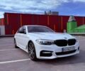 Белый БМВ 5 Серия, объемом двигателя 3 л и пробегом 125 тыс. км за 35100 $, фото 1 на Automoto.ua
