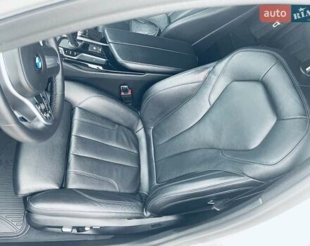 Білий БМВ 5 Серія, об'ємом двигуна 2.99 л та пробігом 121 тис. км за 40000 $, фото 36 на Automoto.ua