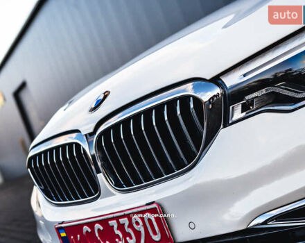 Белый БМВ 5 Серия, объемом двигателя 2 л и пробегом 175 тыс. км за 30000 $, фото 28 на Automoto.ua