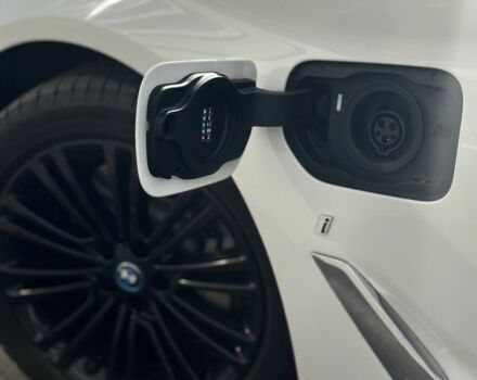 Белый БМВ 5 Серия, объемом двигателя 2 л и пробегом 90 тыс. км за 24000 $, фото 13 на Automoto.ua