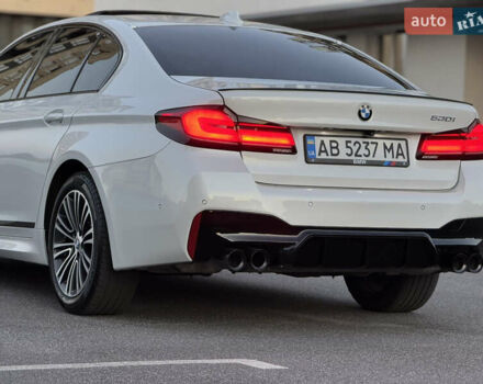 Белый БМВ 5 Серия, объемом двигателя 2 л и пробегом 70 тыс. км за 28888 $, фото 48 на Automoto.ua