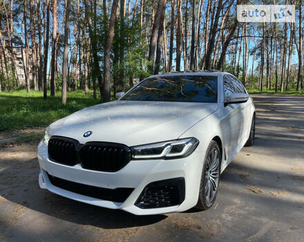 Белый БМВ 5 Серия, объемом двигателя 3 л и пробегом 35 тыс. км за 38000 $, фото 5 на Automoto.ua