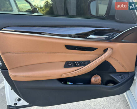 Белый БМВ 5 Серия, объемом двигателя 2 л и пробегом 108 тыс. км за 29500 $, фото 14 на Automoto.ua