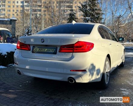 Белый БМВ 5 Серия, объемом двигателя 2 л и пробегом 176 тыс. км за 34200 $, фото 6 на Automoto.ua