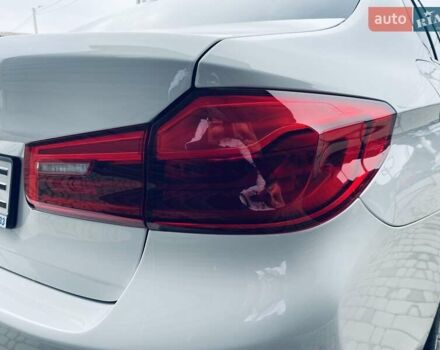 Білий БМВ 5 Серія, об'ємом двигуна 2.99 л та пробігом 121 тис. км за 40000 $, фото 14 на Automoto.ua