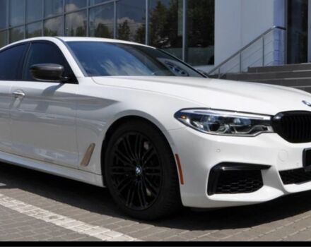 Белый БМВ 5 Серия, объемом двигателя 4.39 л и пробегом 30 тыс. км за 36900 $, фото 1 на Automoto.ua